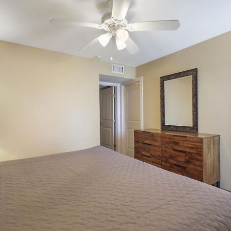 Ground Floor Beachfront Beauty! Steps To The Beach And Pool South Padre Island Kamer foto