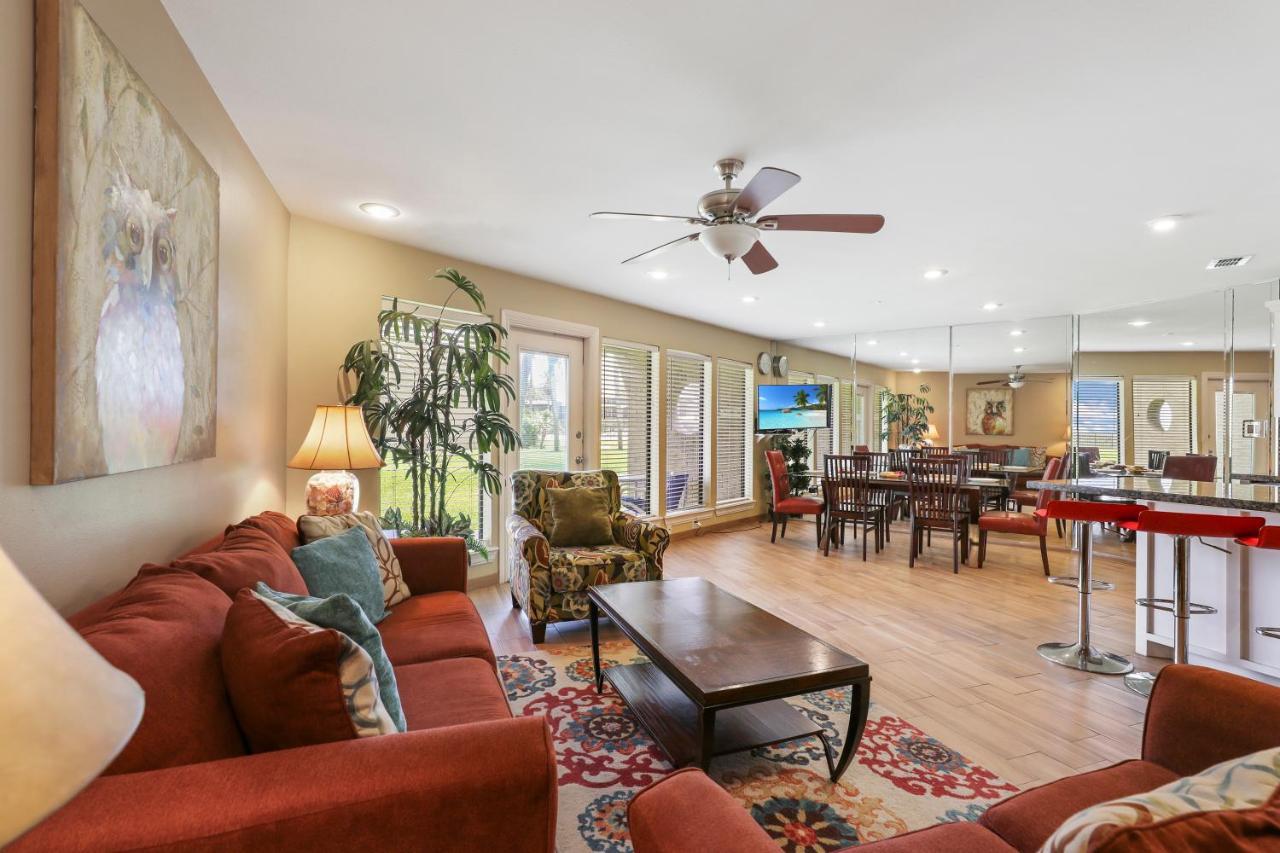 Ground Floor Beachfront Beauty! Steps To The Beach And Pool South Padre Island Buitenkant foto
