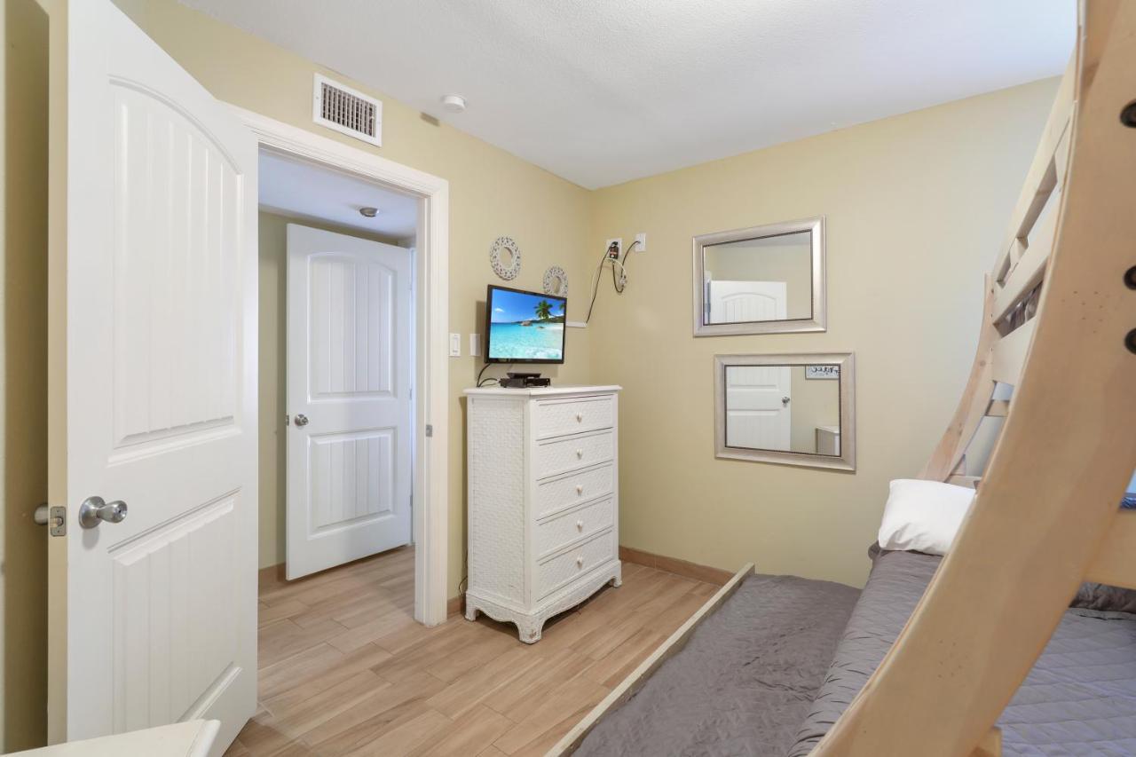 Ground Floor Beachfront Beauty! Steps To The Beach And Pool South Padre Island Buitenkant foto
