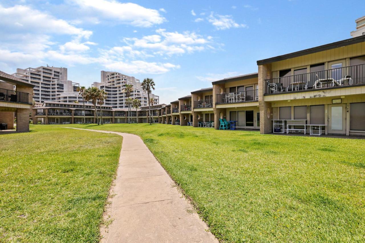 Ground Floor Beachfront Beauty! Steps To The Beach And Pool South Padre Island Buitenkant foto