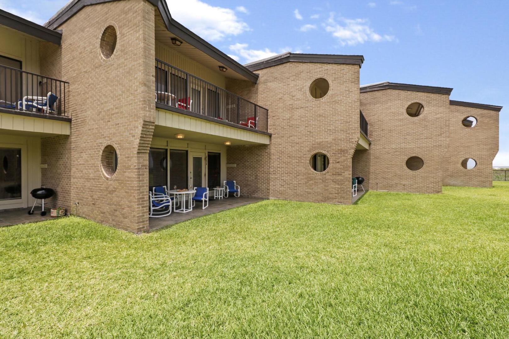 Ground Floor Beachfront Beauty! Steps To The Beach And Pool South Padre Island Kamer foto